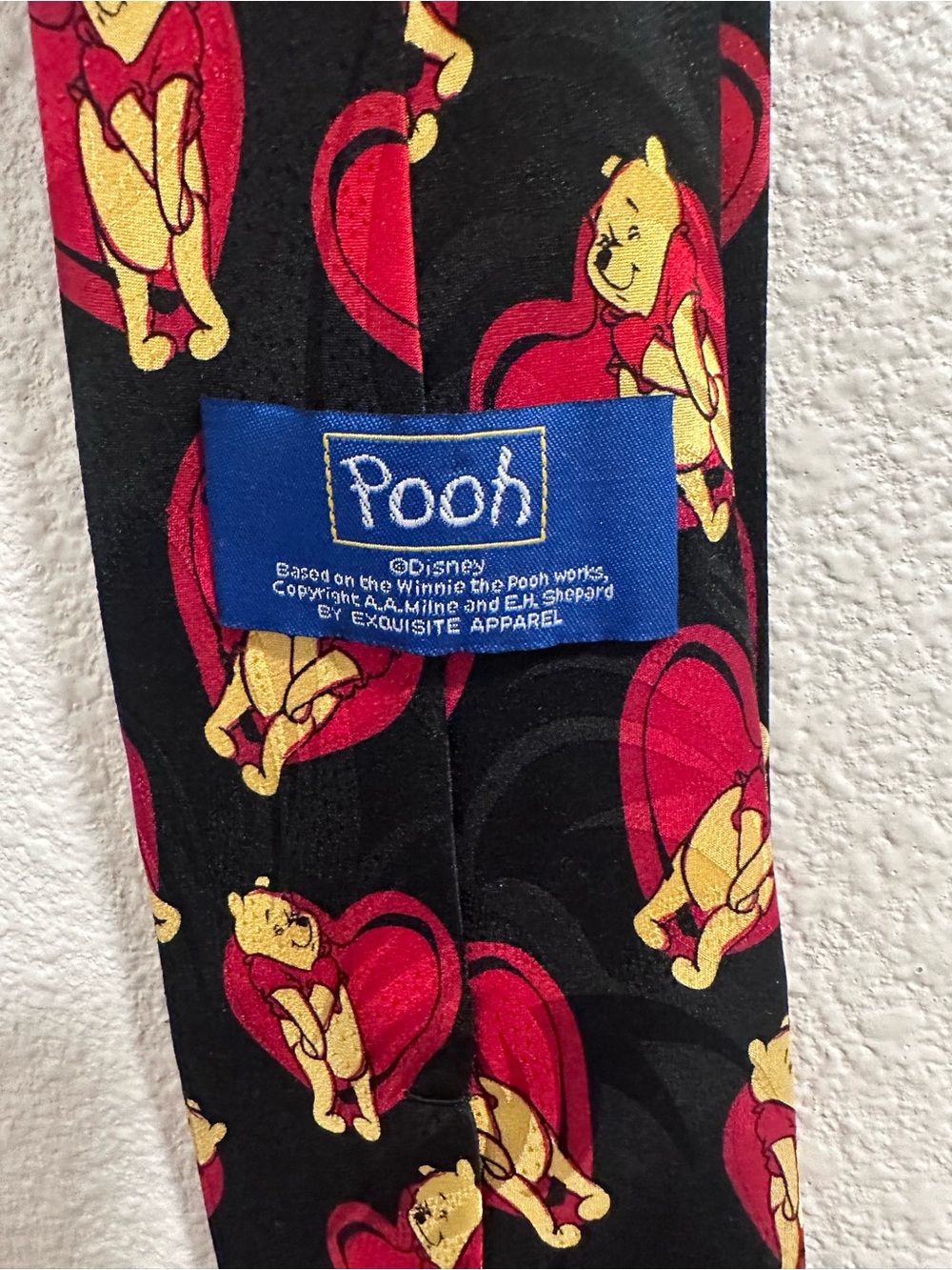 Exquisite Apparel Disney Winnie the Pooh Black Silk Tie Red Hearts
